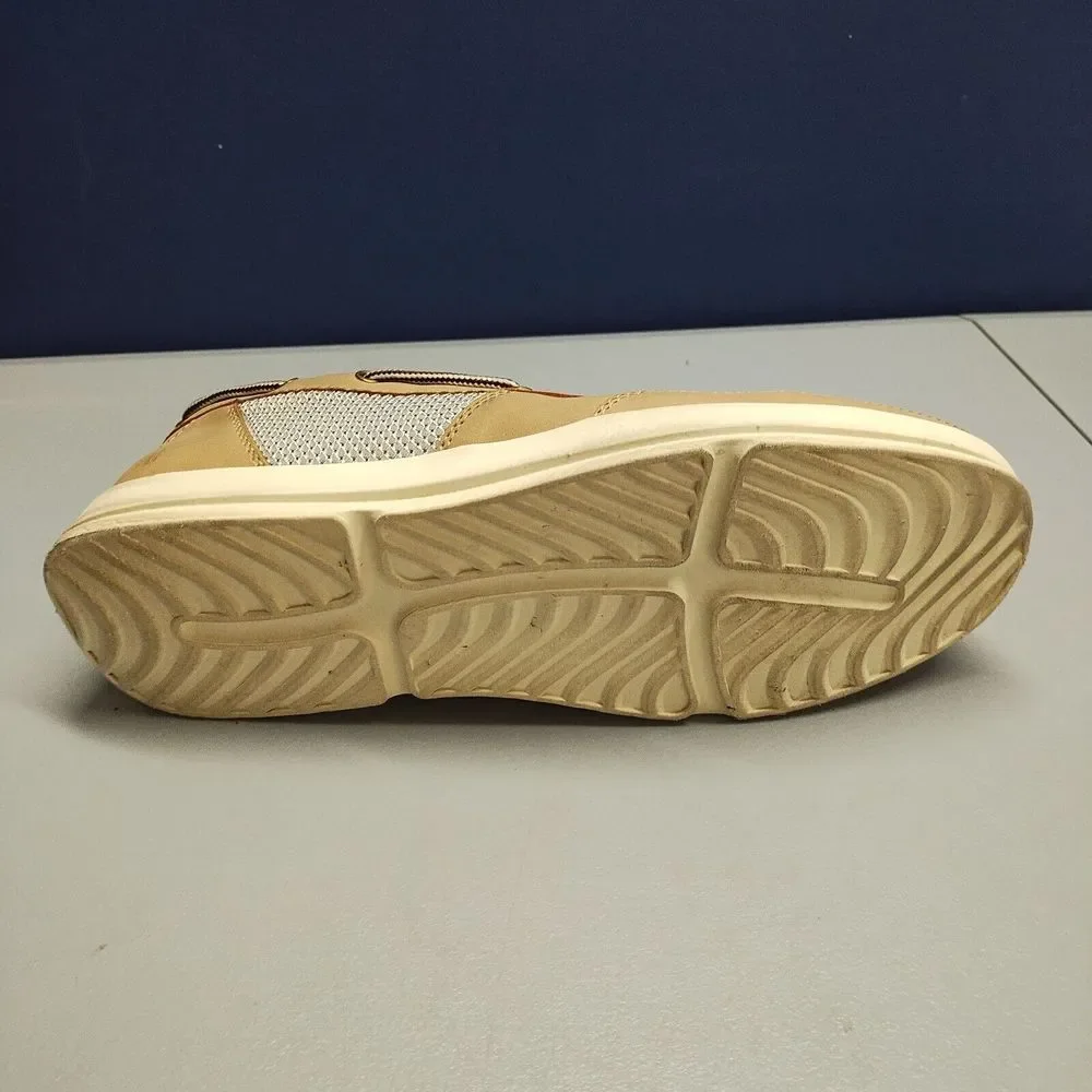 Island Surf Company Marlin II Boat Shoe Women Size 10 Tan Nubuck Leather Slip On